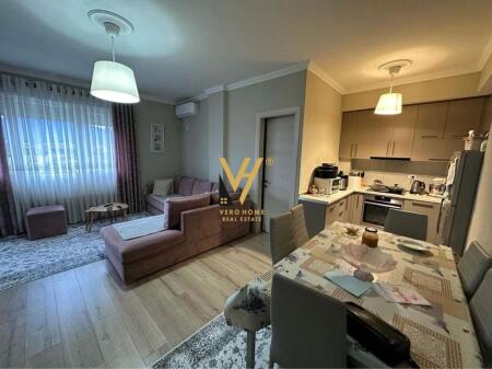 JEPET APARTAMENT 1+1+BLK ME QERA TE LIQENI I THATE 650 EURO