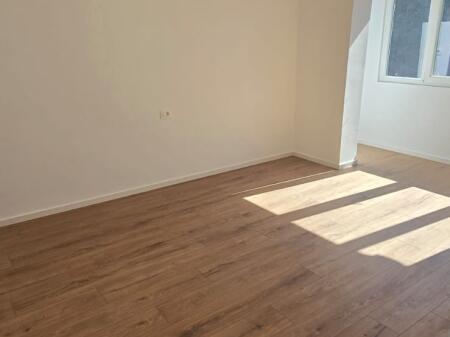 Apartament 1+1 tek Myslym Shyri!