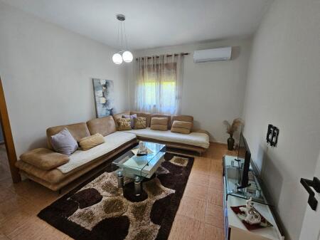 Casa privata in affitto ad Astir!