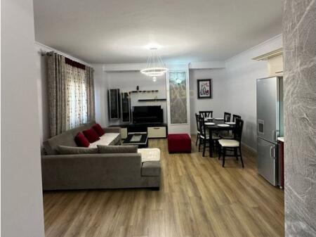 APARTAMENT NE SHITJE 2+1,FABRIKA E QELQIT-KOMBINAT