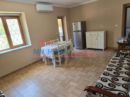 Apartament 2+1+2 ne Shitje rruga Fortuzi Tirane