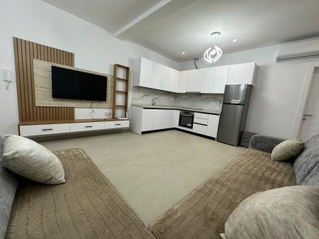 APARTAMENT 1+1 ME QIRA | I Pa Banuar Me Pare |  Sauk