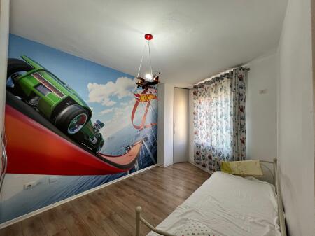Affitto, Appartamento 2+1 ”Yzberisht”, Tirana.
