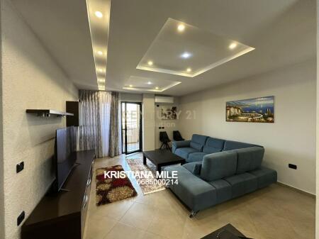 KOPSHTIT BOTANIK ZOOLOGJIK, APARTAMENT 2+1 PER QIRA