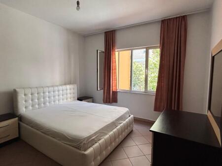 Jepet Me Qera Apartament 2+1+1 Ballkon