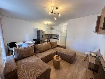 Shitet Apartament 1+1, San Pietro, Gjiri i Lalzit