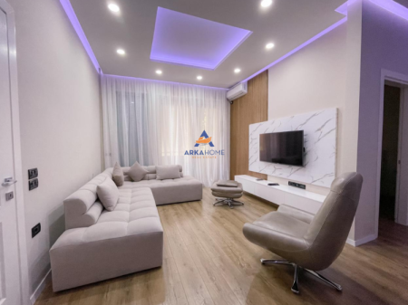 AFFITTASI APPARTAMENTO 2+1+BALCONE "PAZARI I RI" 1000 EURO (INCLUSO POSTO AUTO 1200 EURO)
