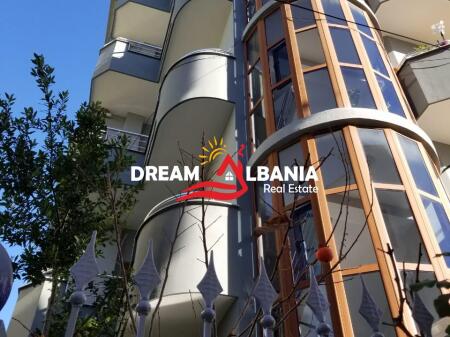 Vendesi Super Villa di 5 piani a Selite vicino alla scuola Marin Barleti a Tirana (ID 4151156)
