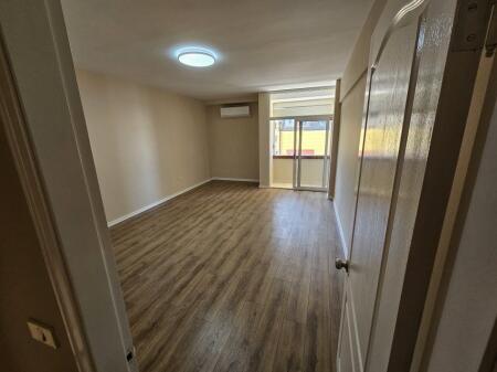 UFFICIO IN AFFITTO 130 M2 CENTRO 1.300 EURO