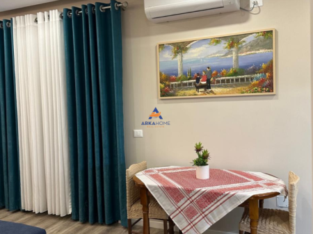 APPARTAMENTO IN AFFITTO 2+1+VERANDA "PAZAR I RI, VIA RIZA JASA" 650 EURO.