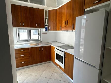 Affittasi – Appartamento 2+1+2 | Zona Vila L (Palazzo con Fontana)