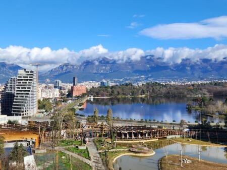 Appartamento 3+1 in affitto a Liqeni, Tirane