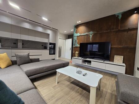 Casa Privata 2+1+Balcone+Posto Auto in Affitto a Kombinat