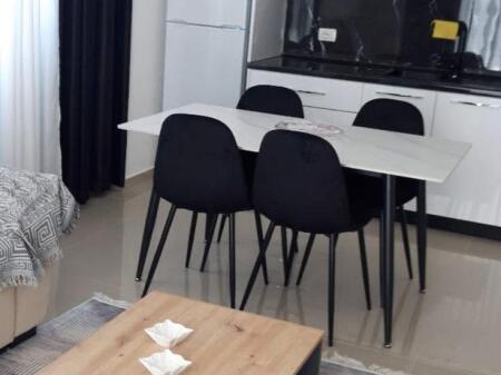 Affittasi 2+1 ad Astir per 500€