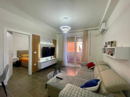 Apartament me qera 1+1 tek Golden Park Residence