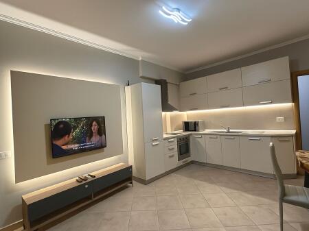 🏢Manastir Congress St., near the school "Andon Zako Cajupi" for rent 2+1 apartment, furnished 75,000 L