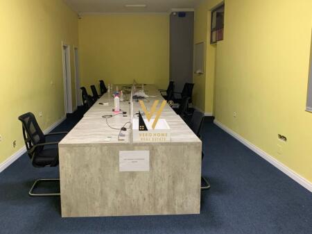 JEPET AMBIENT BIZNESI 200M2 ME QERA NE BLLOK 2.500 EURO