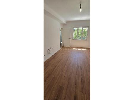 Shitet apartament 1+1 tek Mozaiku