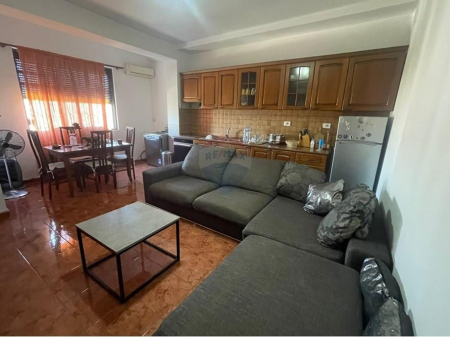 Apartament 2+1 per shitje 5 Maji !