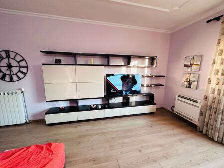 Apartament me qera 2+1