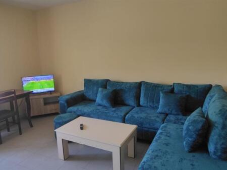 APARTAMENT ME QERA 2+1 ZOGU I PARE 500 EURO