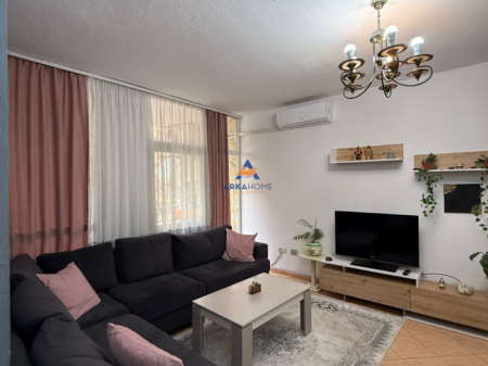 APPARTAMENTO IN AFFITTO 2+1+BALCONE "COMUNE DI PARIGI" 700 EURO.