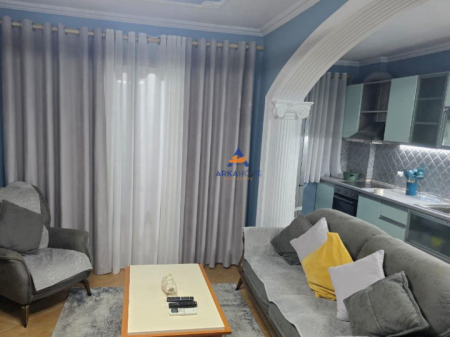 JEPET ME QERA APARTAMENT 2+1+BALLKON "TE QENDRA CONDOR" 550 EURO
