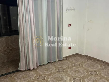 Affitto, Appartamento 1+1, Palazzo con Freccia, 350 euro/mese