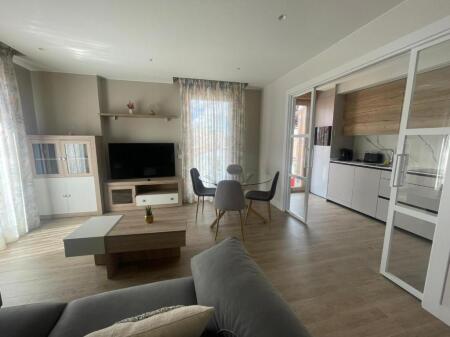 Apartament me qera 2+1 Tek 21 Dhjetori (ID B220263) Tirane