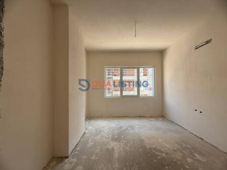 Shesim Apartament 2+1+2 tek Univers City - Prane Parkut!