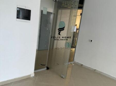 SHOP FOR RENT 25 M2 FORMER EXHIBITION 45,000 LEKE