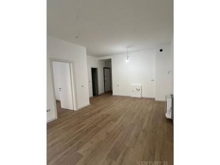 Zyra me qira në një objekt modern pranë Olimpikut, te Komuna e Parisit 700 € /Muaj