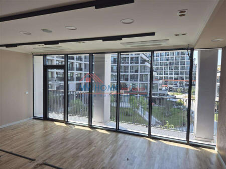 Zyre me qera tek Lake View Residences