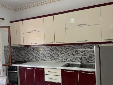 JEPET ME QERA APARTAMENT 2+1 350 EURO CASA ITALIA