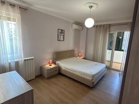 APARTAMENT ME QERA 2+1+2