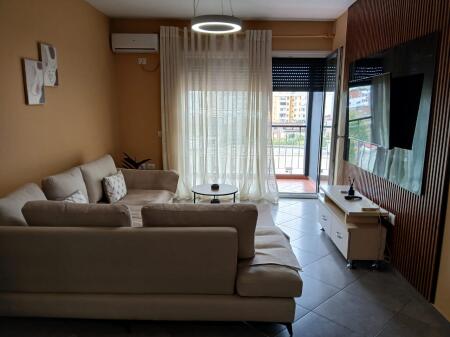 Appartamento 1+1 in affitto vicino a Spak!