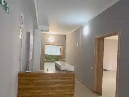 ZYRE ME QERA 350 M2 RRUGA E ELBASANIT 3.000 EURO