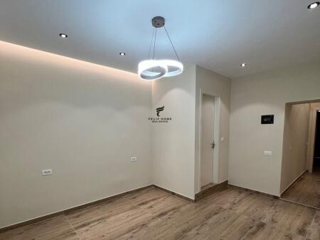 ZYRE ME QERA 40 MYSLYM SHYRI 800 EURO