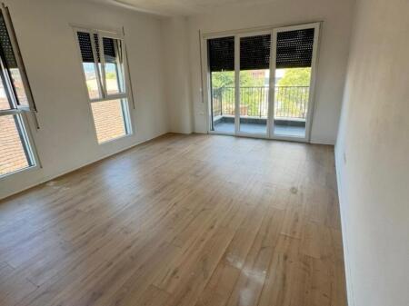 Apartament 2+1+2 me qera në Don Bosko, Tiranë