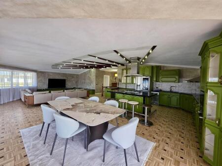Elite 3+1 apartment for RENT near the Zoo
