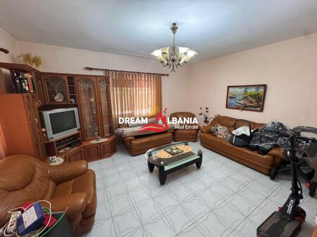 Apartment for rent 3+1+2  at Kodra e Priftit, near the European University in Tirana (ID 4251405)
