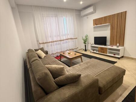 Astir, appartamento 2+1 in affitto 550 euro