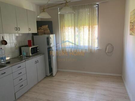 In vendita, Appartamento 2+1, Via Mine Peza, Tirana.