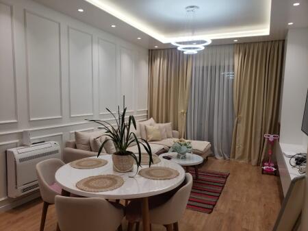 Shitet apartament  2+1+2  dhe 1 post parkimi (Kompleksi  Oasis ne Astir)