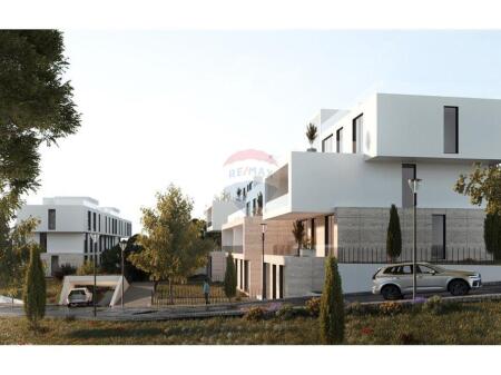 Individual villas for sale at Farka Lake!