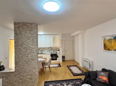Affitto, Appartamento 1+1+Blk+Posto Auto, Complesso Green City, 550 Euro/mese
