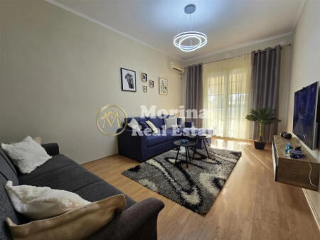 Affitto, Appartamento 1+1, 21 Dhjetori, 600 euro/mese