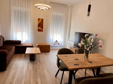 JEPET APARTAMENT 2+1+VERANDË "TE BULEVARDI I RI, RRUGA JORDAN MISJA" 800 EURO.