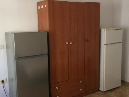 GARSIONERE 23000 LEKE.VILAT GJERMANE