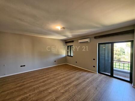 APARTMENT FOR OFFICE SPACE+PARKING SPACE FOR RENT, ELBASAN STREET, TIRANA!